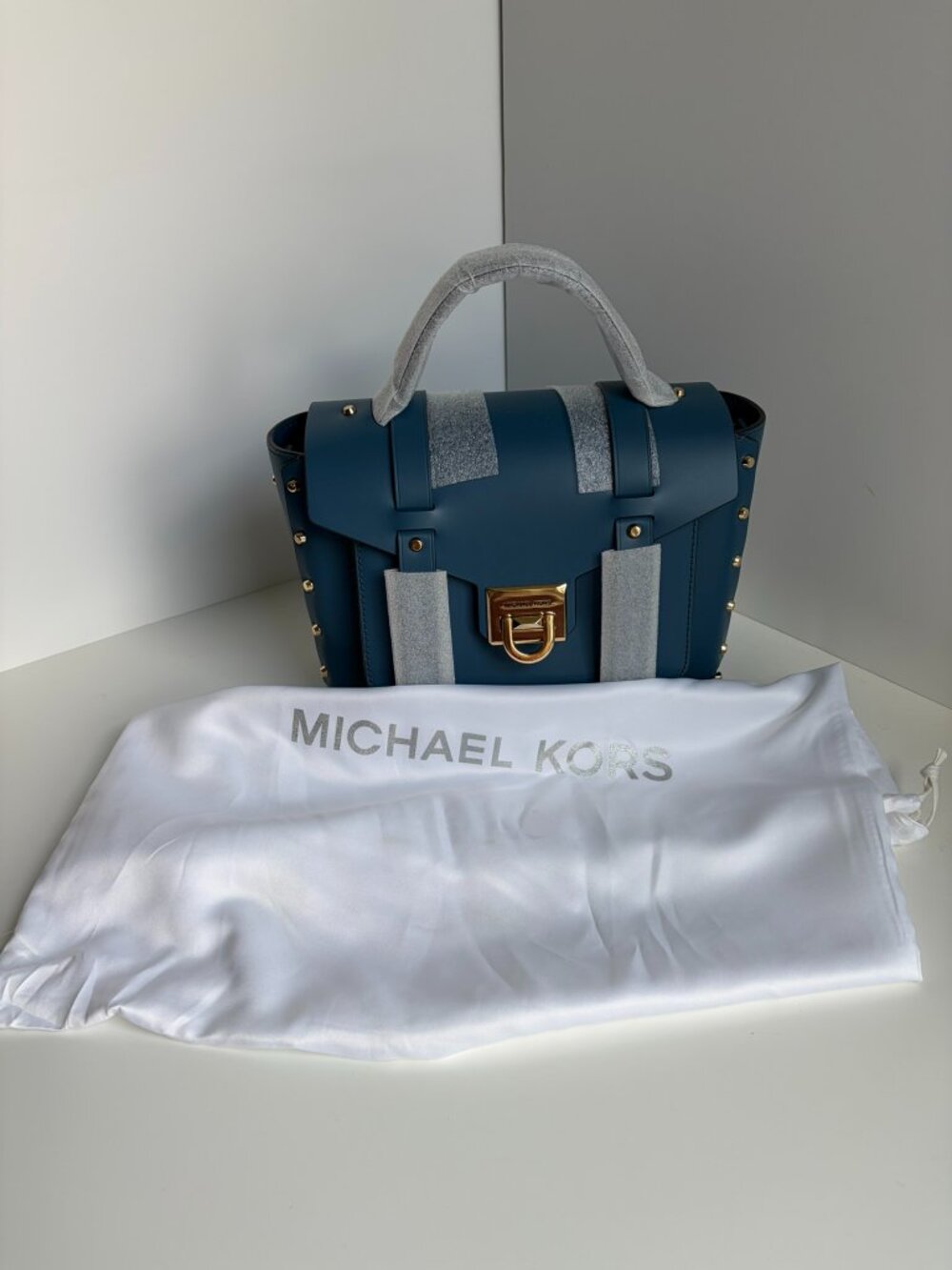 NWT Michael Kors Manhattan Leather Satchel Dark Chambray Dust Bag 30T9GNCS6L - Picture 6 of 6